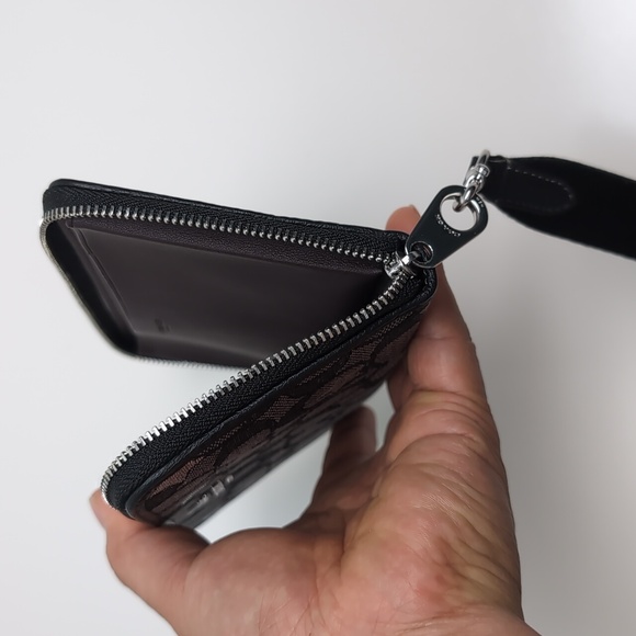 Coach CP414 Dempsey Large Phone Wallet In Signature Jacquard With Star Embroider - Picture 13 of 16